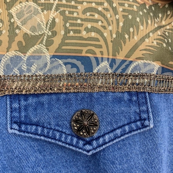 Vintage Cache Embellished Shimmer Trim Jean Jacket - Picture 4 of 6